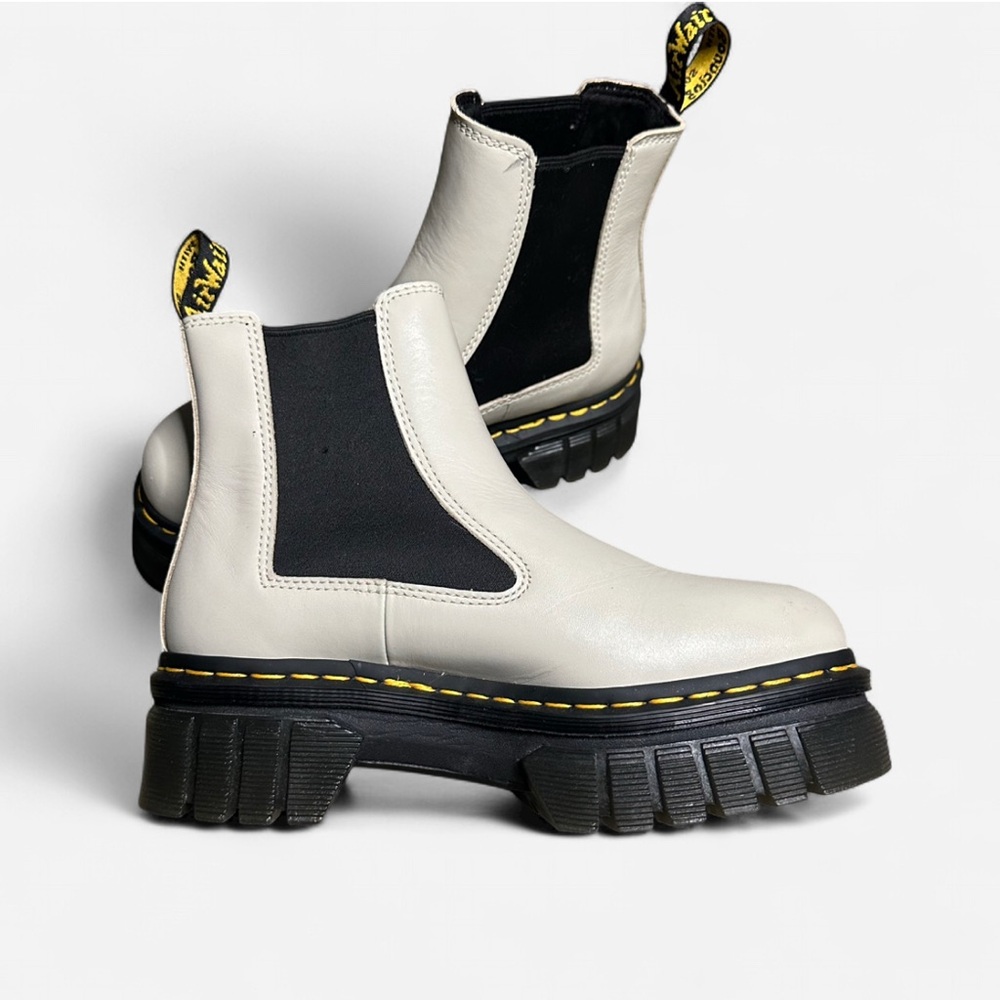 Dr Martens Audrick Nappa Leather Platfrom Chelsea Boots